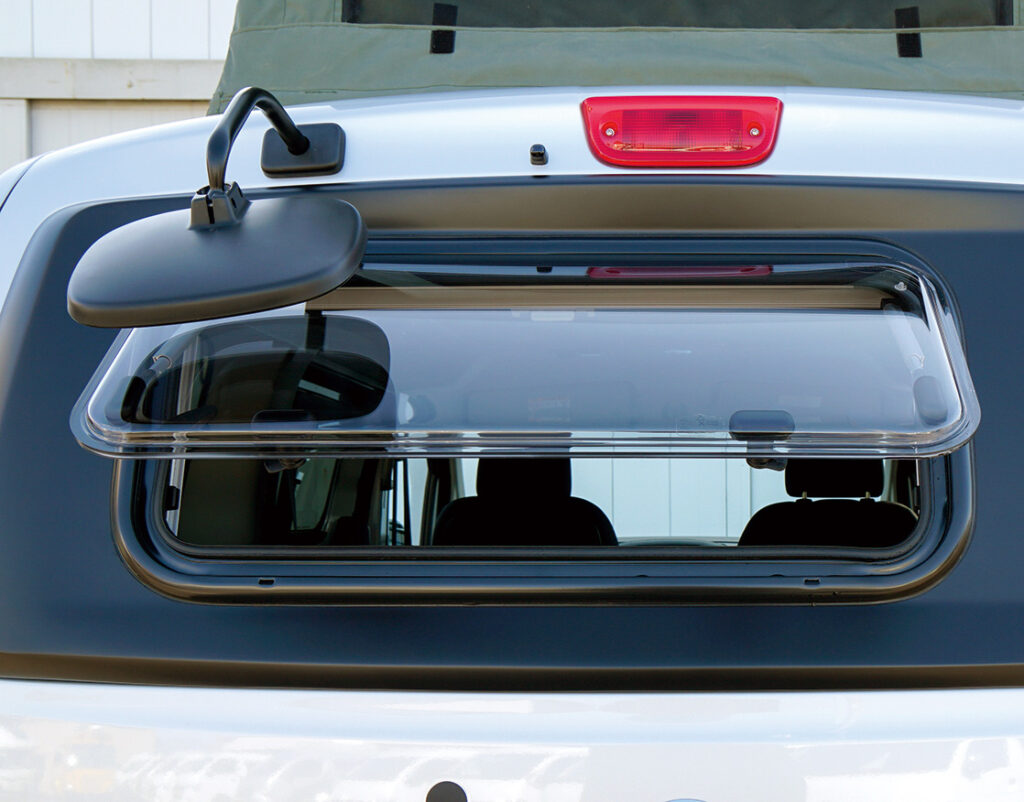 アクリル２重窓 | キャンピングカーでくつろぐときに役立つ快適装備