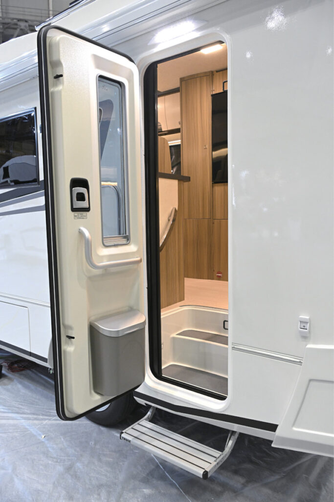 zil2024 | ジル | VANTECH バンテック | AC2403