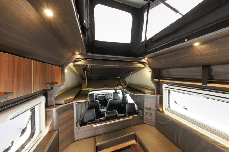 ハイラックスBR75 | ダイレクトカーズ