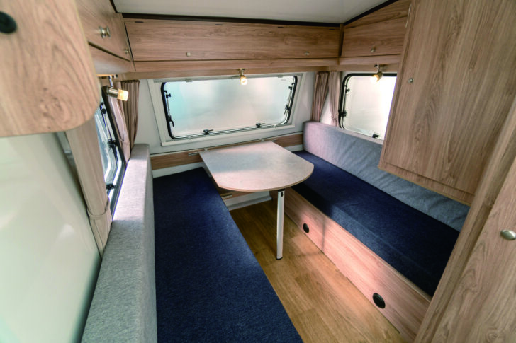 インディアナ300L | インディアナ・RV