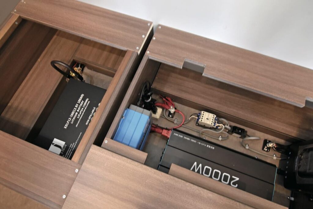 ケイワークスのトレイルワークスミニのサブバッテリー