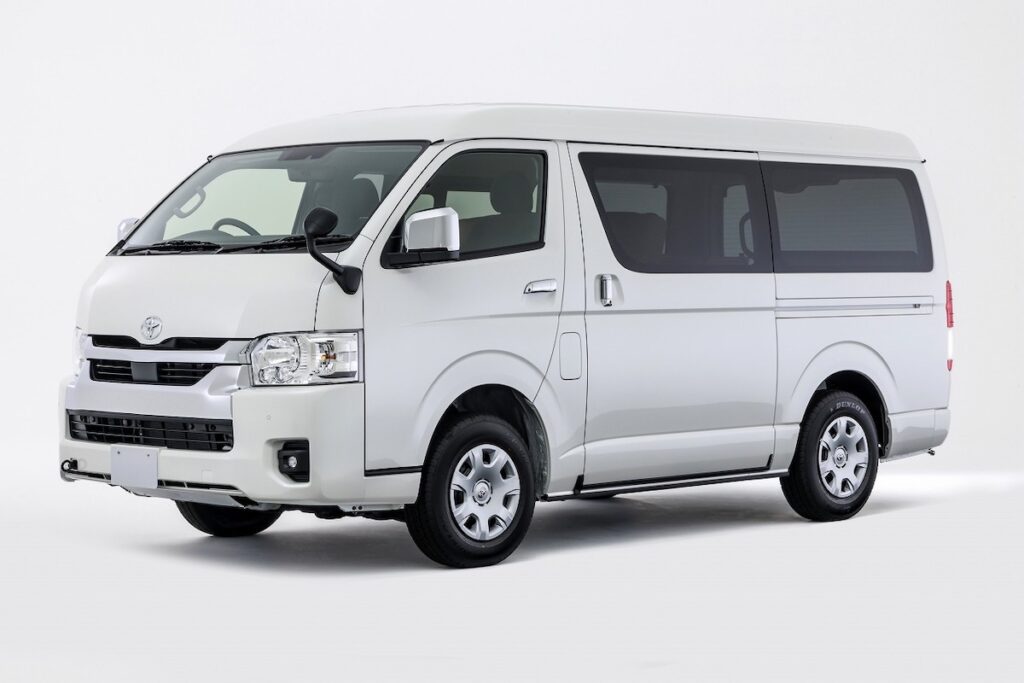 ハイエースワイドミドルルーフの注目仕様！｜AUTO CAMPER（オート 
