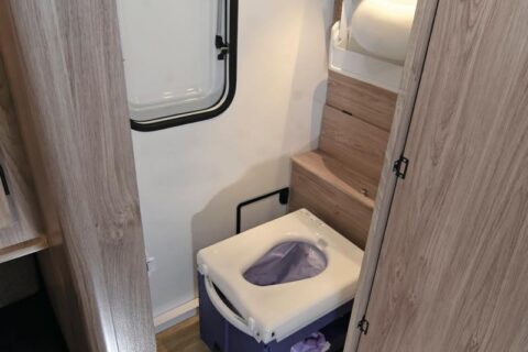 インディアナ300L | インディアナRV