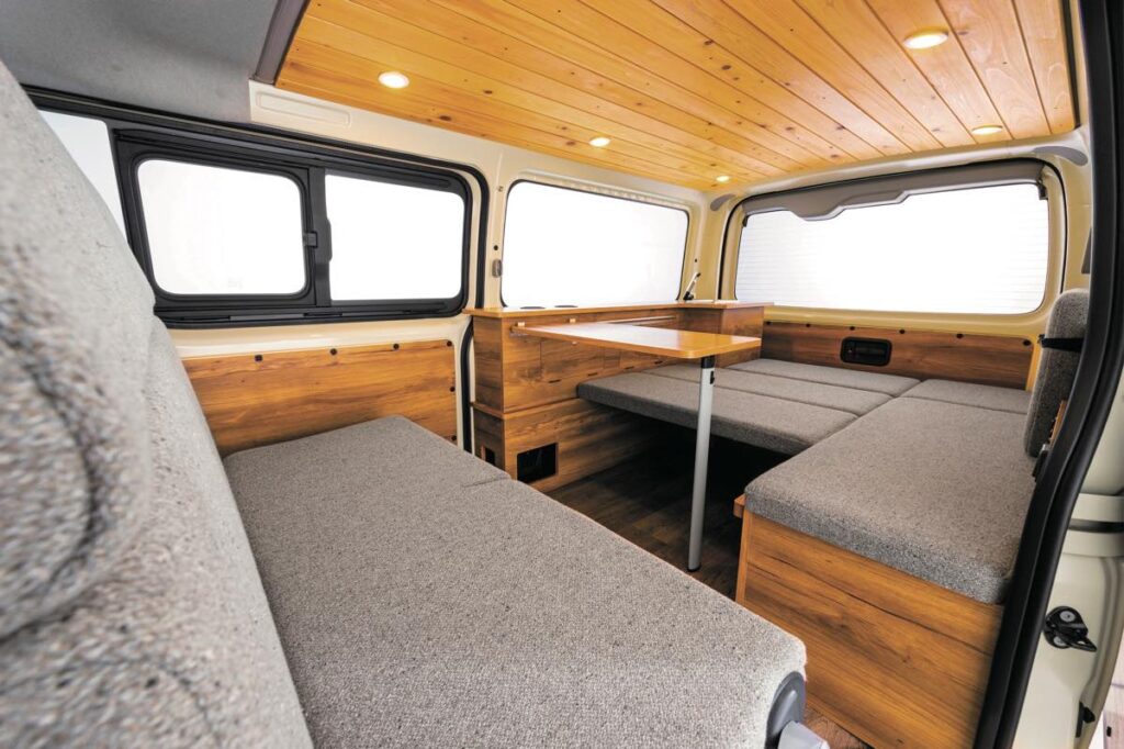 FLEX｜FLEX オリジナルシートアレンジ ウッドビレッジ｜AUTO CAMPER 
