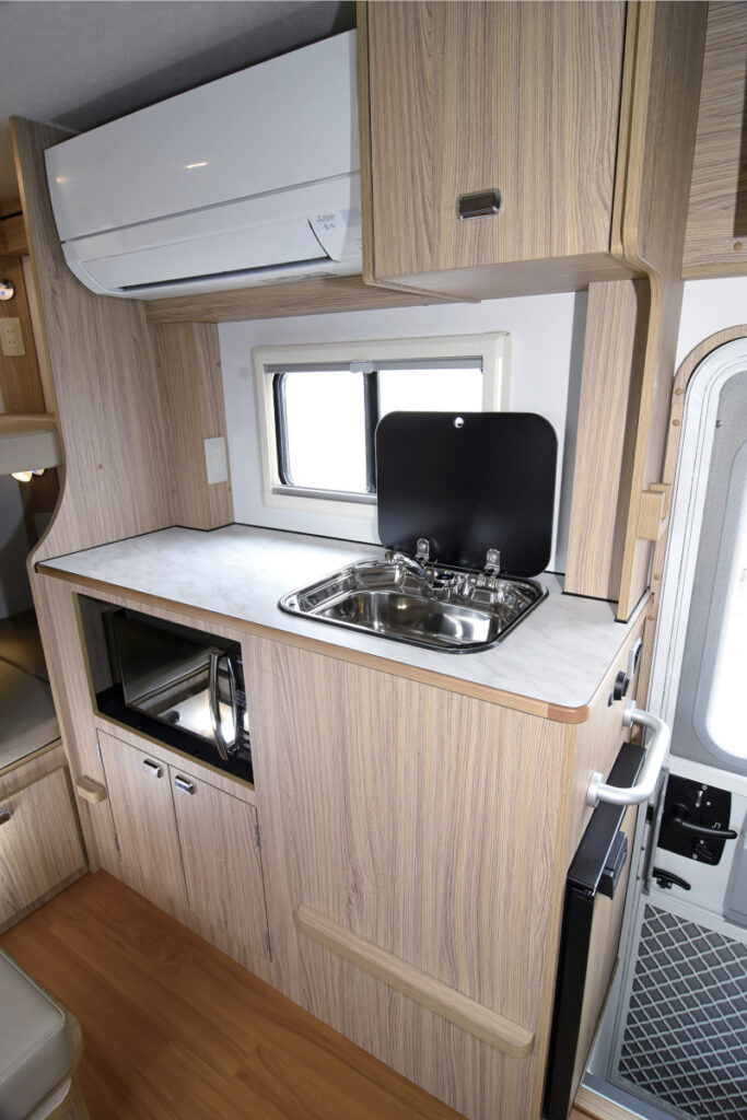 ヴィーナス | プレシャスモストRV | AC2308