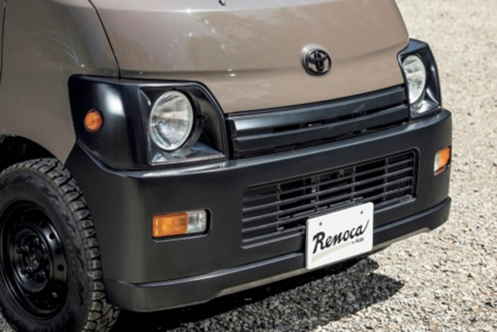 フリップアップベッド モル | FLEX | CCAA2023
