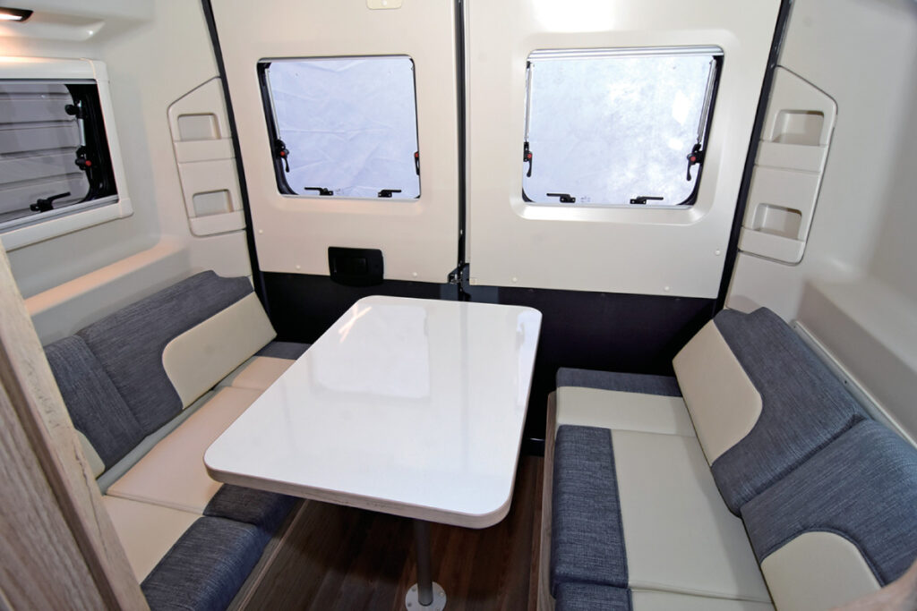 スペランツァ540M | 東和モータース販売 | AC2309