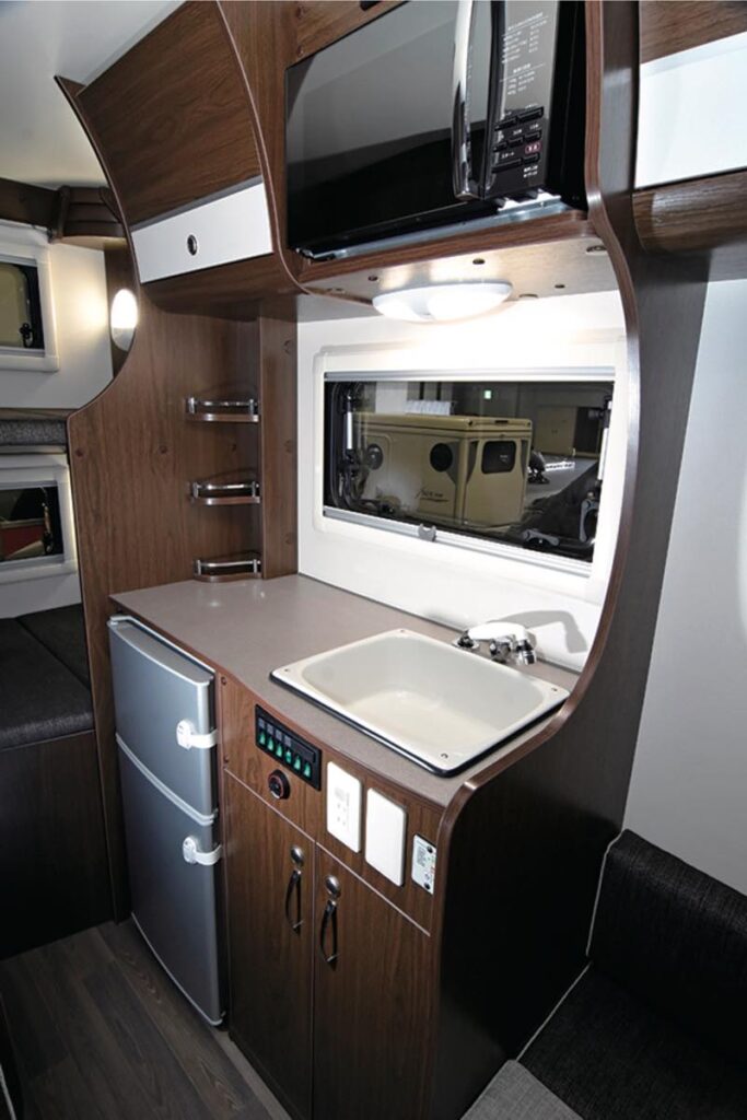 モビーR2B／東和モータース販売