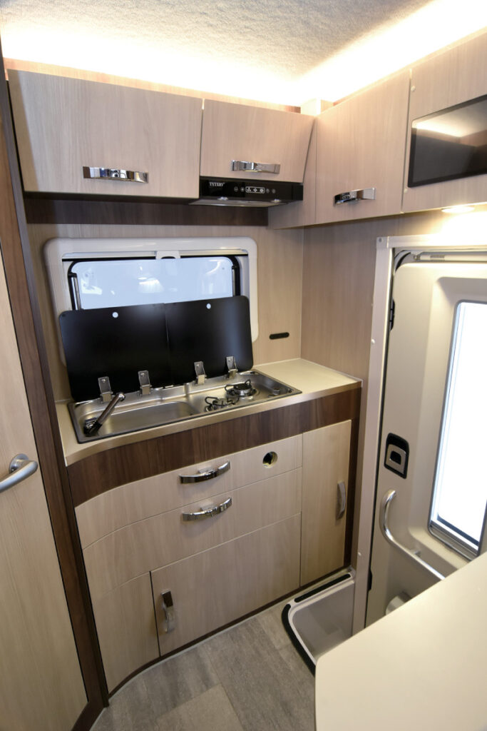 ニンジャ | ダイレクトカーズ | AC2403