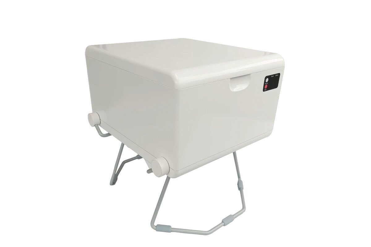 簡単にコンパクト！カラーも選べる！新たな密閉式トイレがナッツRVから