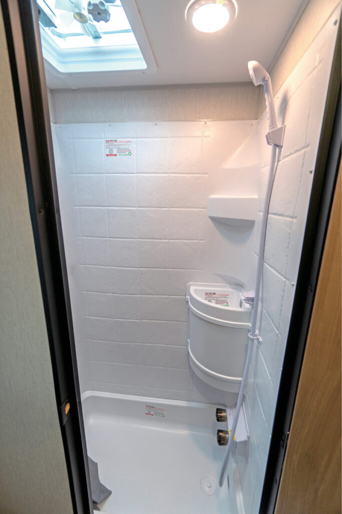 ウルフパップ 14CCW  リミテッド AC2410 フォレストリバー プラチナムインターナショナル