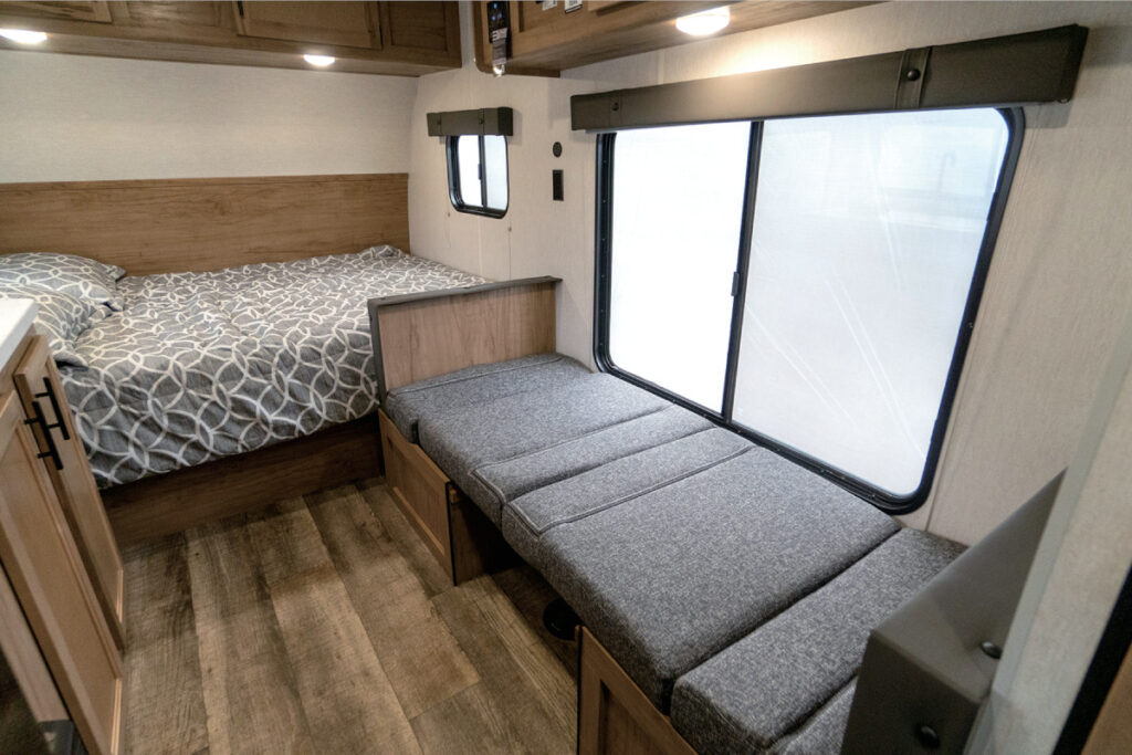 ウルフパップ 14CCW  リミテッド AC2410 フォレストリバー プラチナムインターナショナル