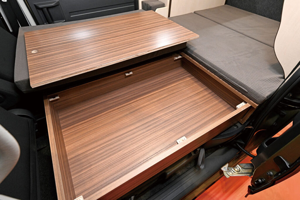 給電くんアルファポップアップルーフ