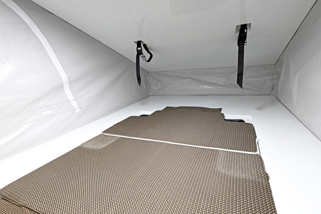 給電くんアルファポップアップルーフ