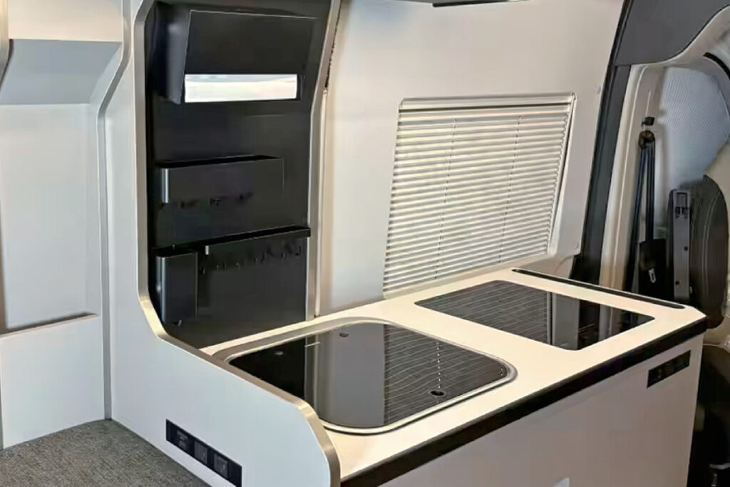 ダーウィンQ5の内装