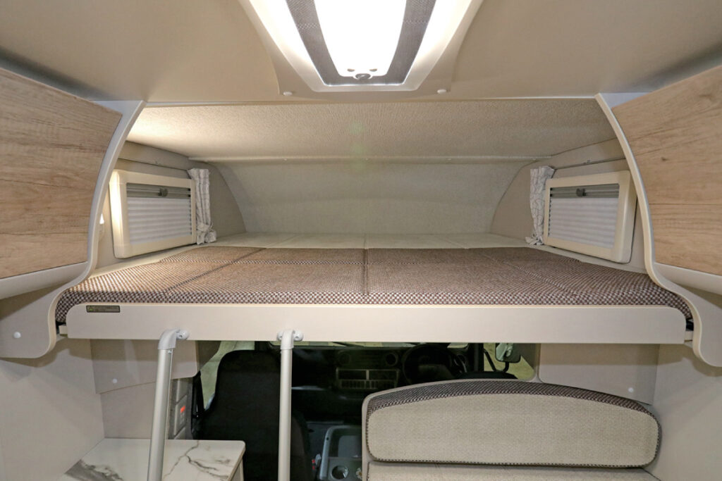 ジョリビーのバンクベッド