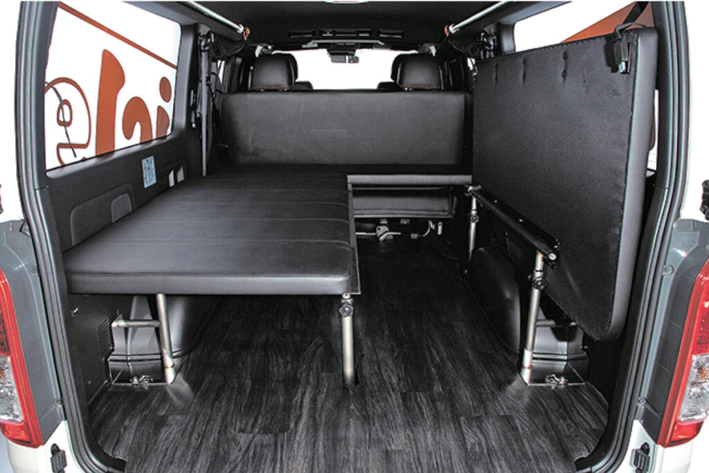 自分で取り付けできる！ハイエース用ベッドキット13選｜AUTO CAMPER