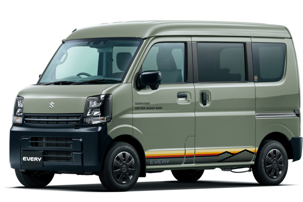 Jリミテッドのボディ色アイビーグリーンメタリック
