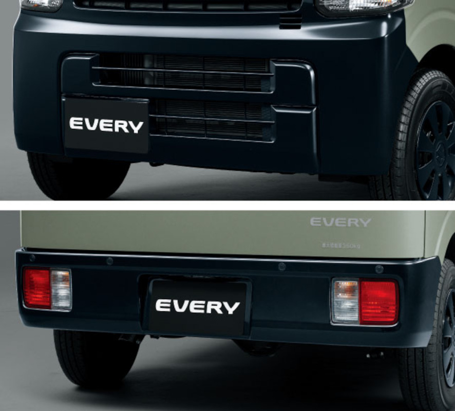 Jリミテッドのブラック塗装のバンパー