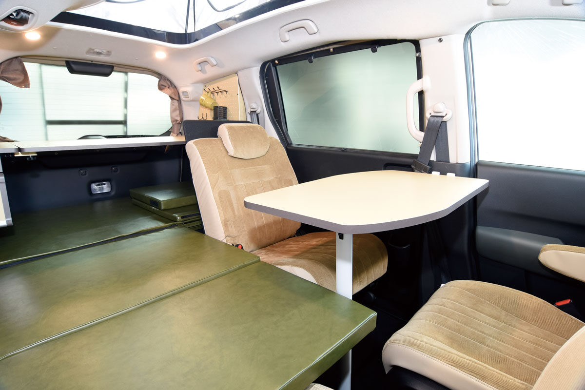 キャンピングカー　車中泊　フードカー　着脱式シエルのみ 車中泊じゃなくてバンライフ！？】シエルブルーのスタイルに密着して