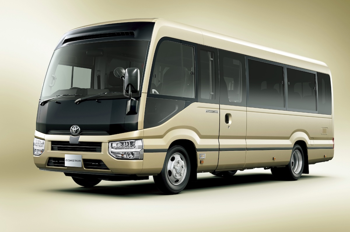 トヨタコースターも新型エンジン搭載へ！1月22日に発売を開始！｜AUTO 