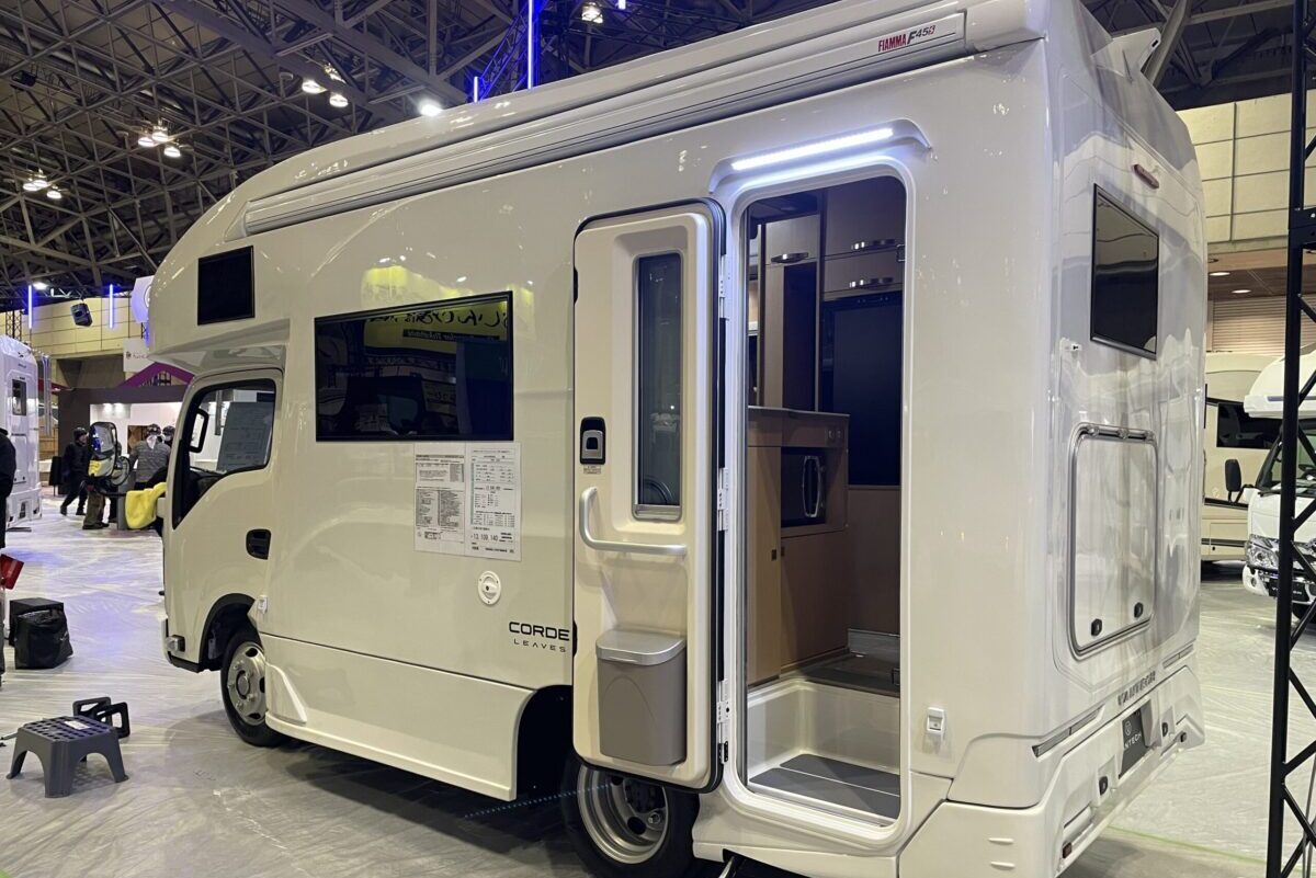 空間を上手に使う。2026年のキャブコンNEWモデルはリヤエントランスが