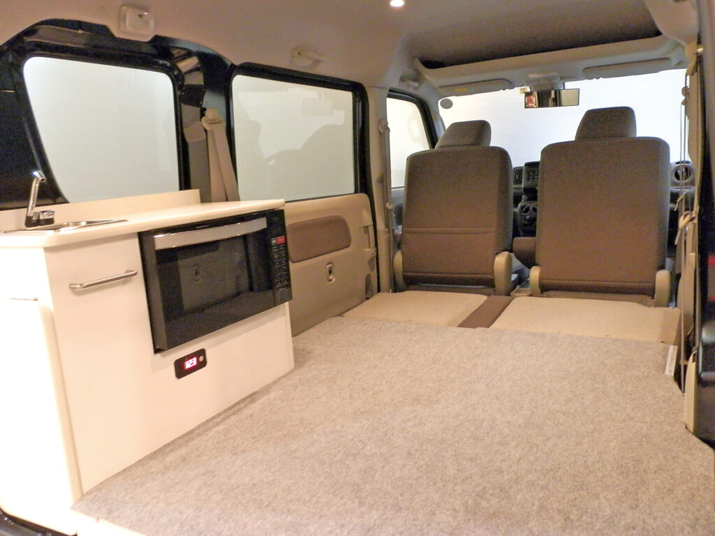 アウストラ｜キャンビー3｜AUTO CAMPER（オートキャンパー）