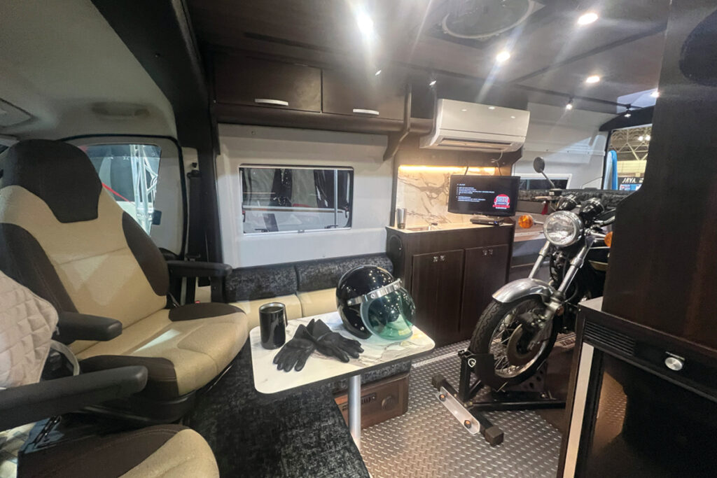 ジョカーレの内装