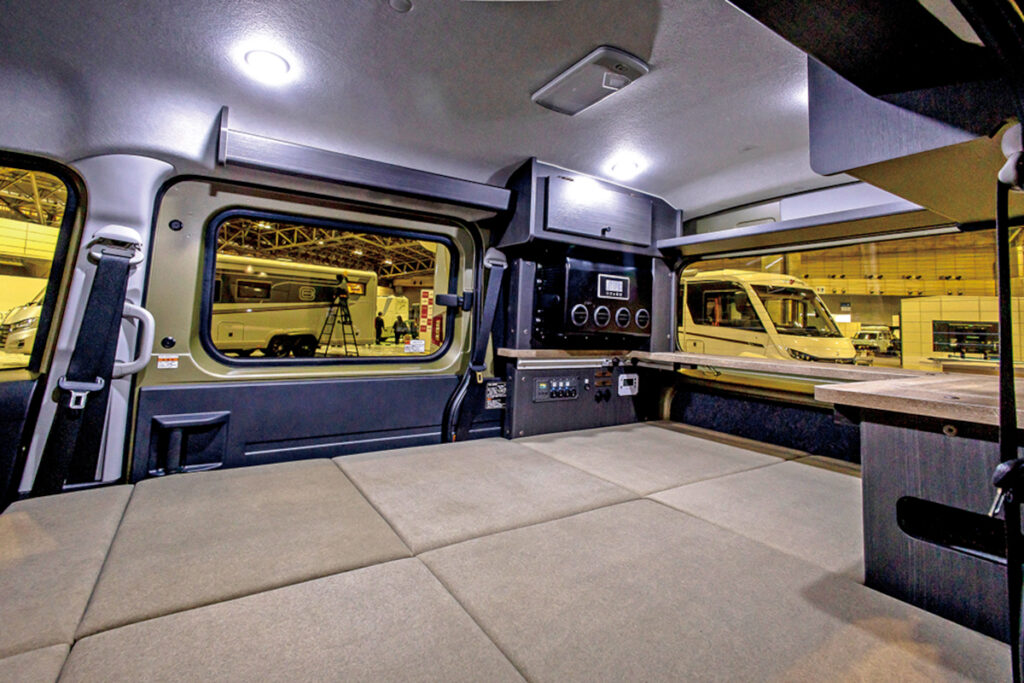 クネル バンツアー アトレーver.クーラーパッケージのベッド