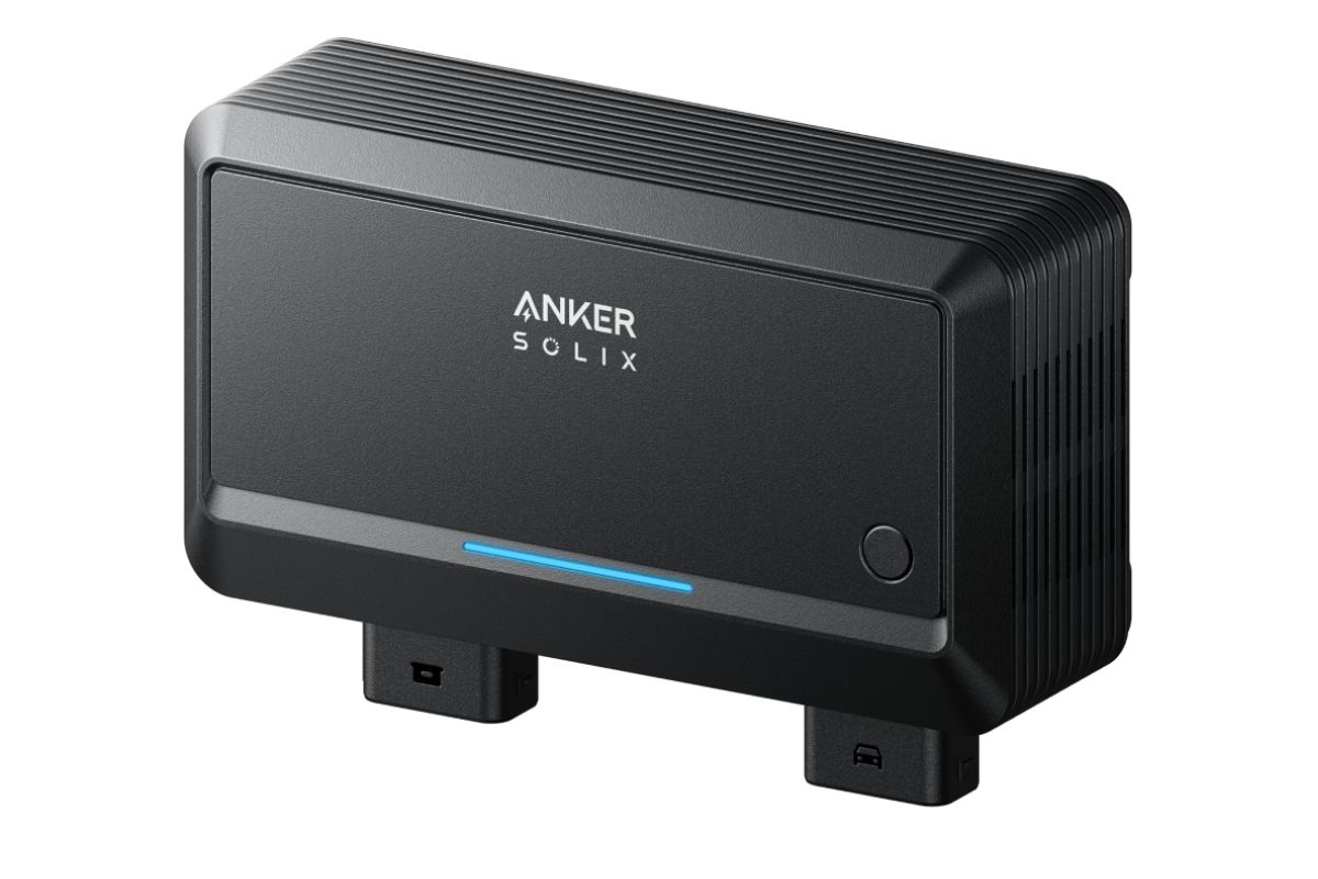 Ankerから走行充電器がついに発売！発売記念セールでお得に愛車の電源