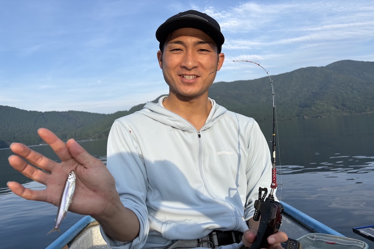 キャンピングカーでワカサギ釣りを楽しみませんか2026夏?! 芦ノ湖は